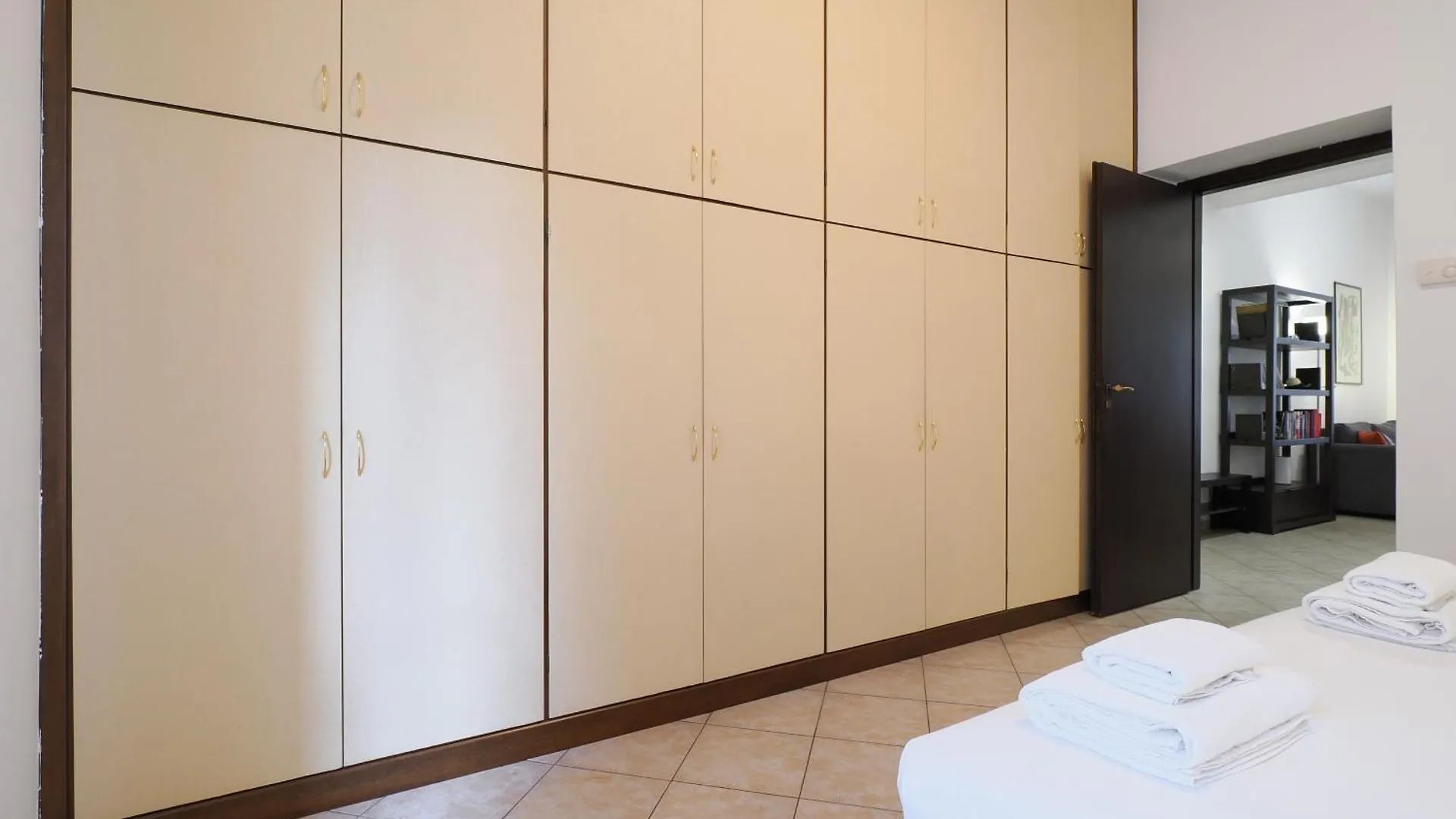 Mila Apartments Via Lecco Milaan